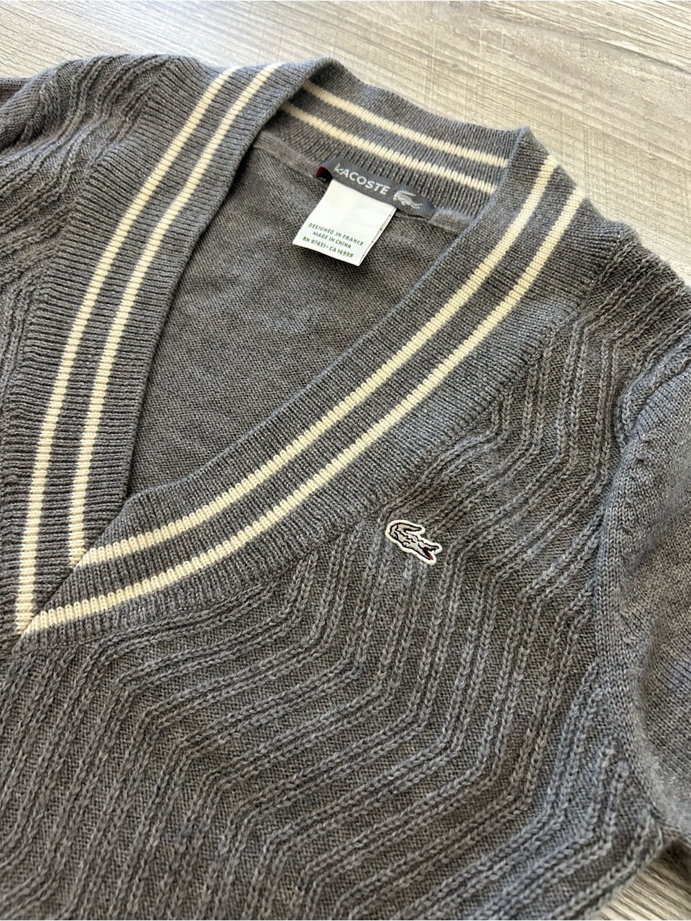 Vintage Lacoste Devanlay Grey Woolmark V-Neck Preppy Sweater Stripe Trim Small